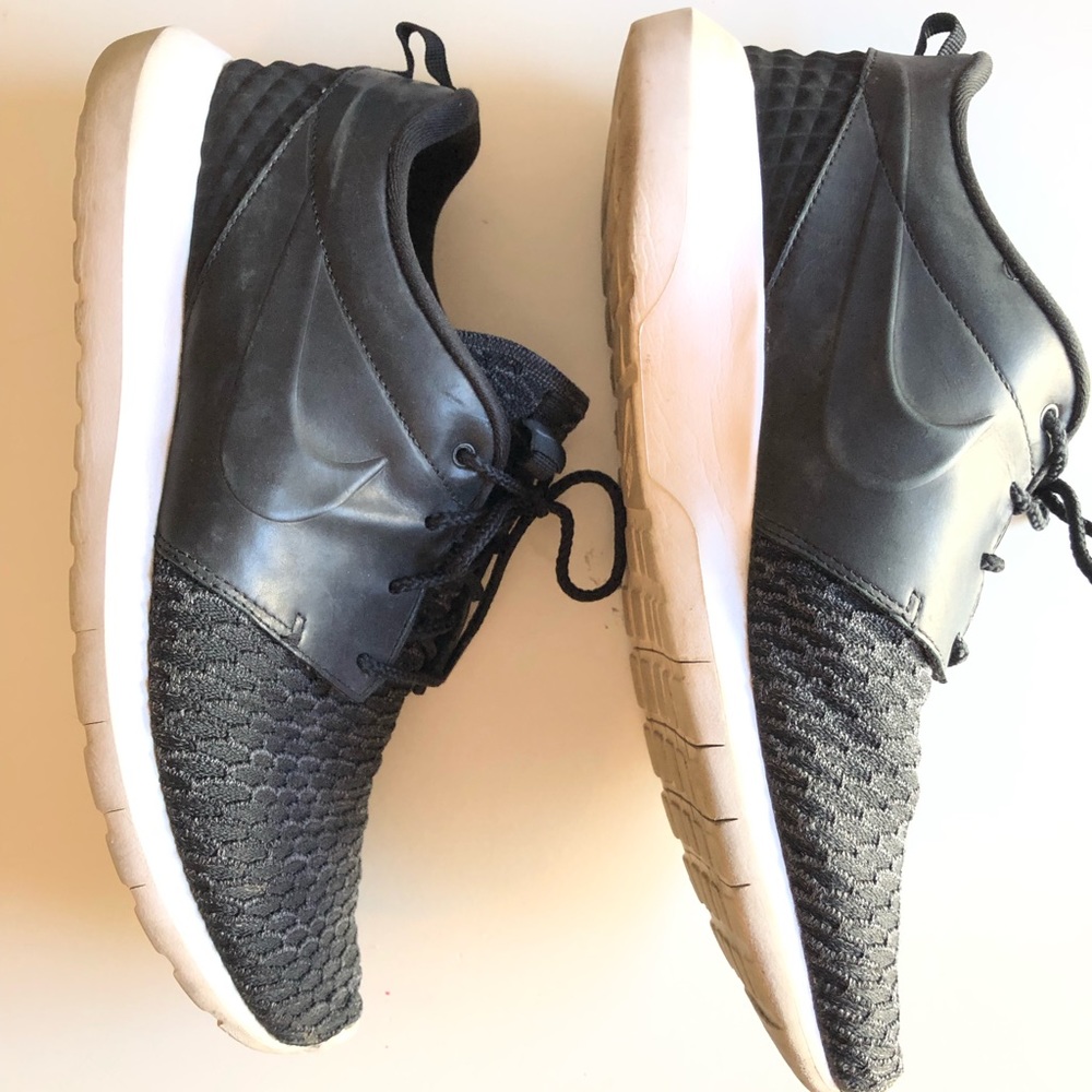 Nike Flyknit Roshe Runs